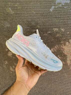 HOKA Clifton 9 Women's Running Shoes in Gull / Sea Ice